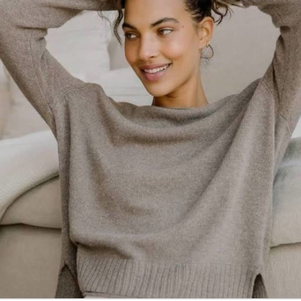 Jenni Kayne Everyday sweater, tan. Size Small.
